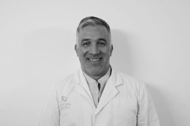 Dr. Héctor González