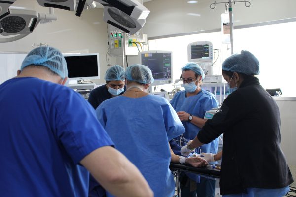 Cirugía de carcinomatosis peritoneal, solo en el Maciel